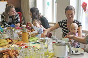 Familien wirksam unterstützen - Gelegenheit dazu bietet das Elternfrühstück (Foto: Marika Philipp / MGH)