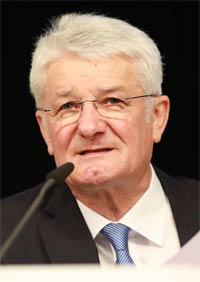 BRK-Präsident Theo Zellner