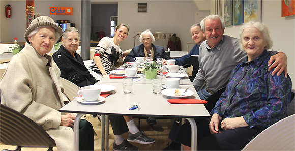 Fähigkeiten Demenzkranker fördern: Betreuungsgruppe im MGH