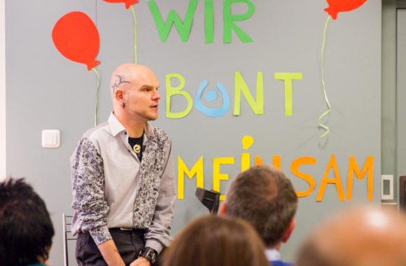 Wir - bunt - gemeinsam Wir - bunt - gemeinsam