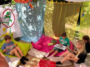 Die Chill-Out-Lounge wird vielseitig von den Kindern genutzt. (Foto: Laura Zappe/BRK MB Dürrerweg)