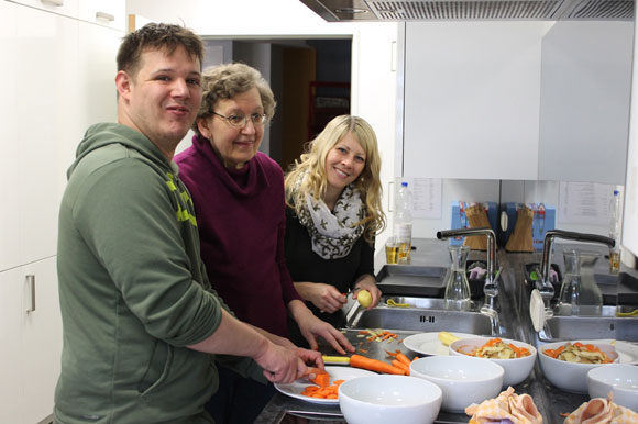 MGH-Sprachcafé: Gemeinsam kochen mit der Lebenshilfe