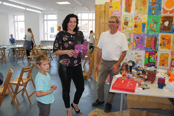 FerienKUNSTwoche 2017 - MdB Dorothee Bär und Kunsttherapeut Andreas Neunhoeffer FerienKUNSTwoche 2017