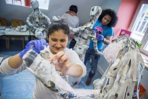 Figuren nehmen Gestalt an