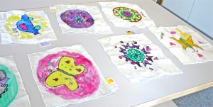 KREATIV-Samstag: Seidenmalerei