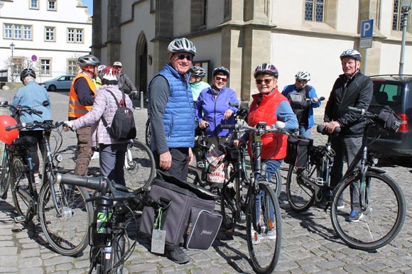 Auftakt-Tour: Die Radler sind startbereit