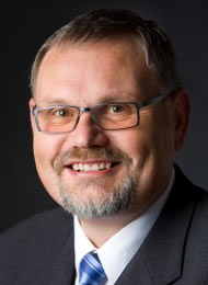 Vortrag zum Thema Medikamente im Alter: Dr. Wieland Gsell, 1. Bürgermeister Markt Zellingen. (Foto mit freundl. Genehmigung, www.markt-zellingen.de)